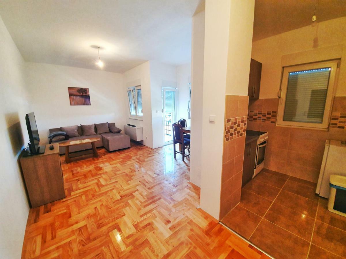 Apartman 44 Bijeljina Eksteriør bilde