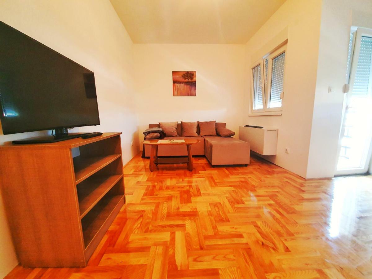 Apartman 44 Bijeljina Eksteriør bilde
